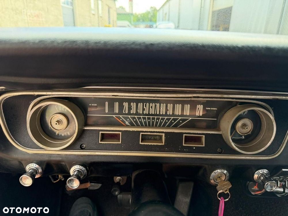 Ford Mustang - 29