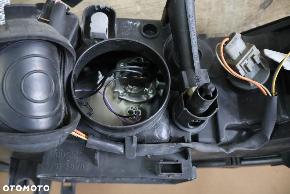 VOLVO S60 I LIFT I 04-09 LAMPA REFLEKTOR PRZÓD PRAWA EUROPA ORYGINAŁ 30698826 ŁADNA - 12