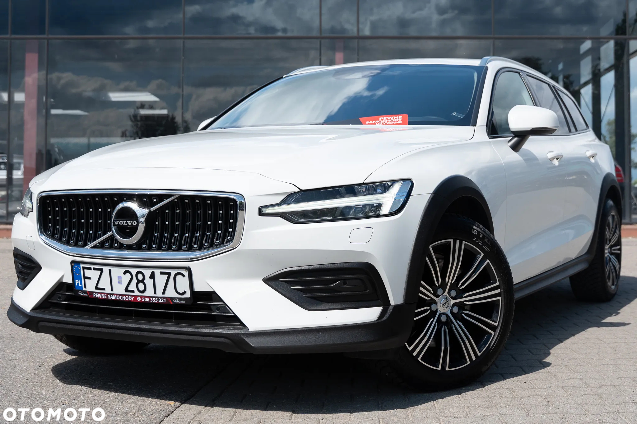Volvo V60 Cross Country B4 D AWD Geartronic Pro - 2