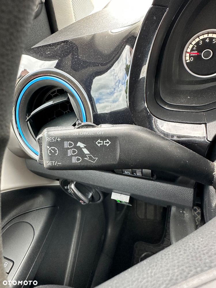 Volkswagen up! - 14