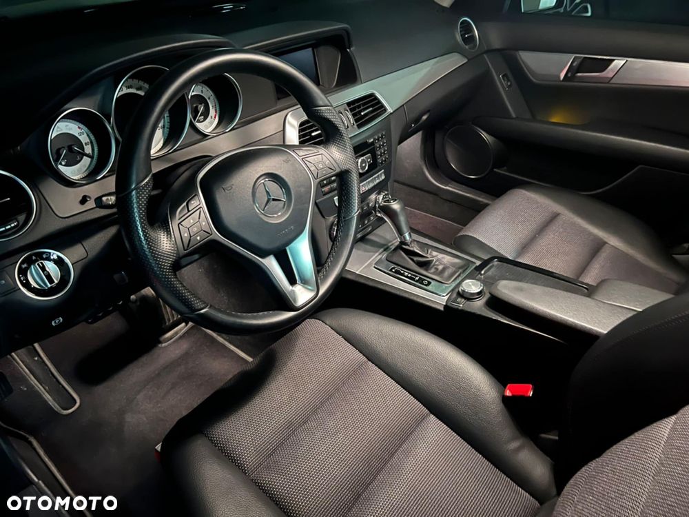 Mercedes-Benz Klasa C - 12
