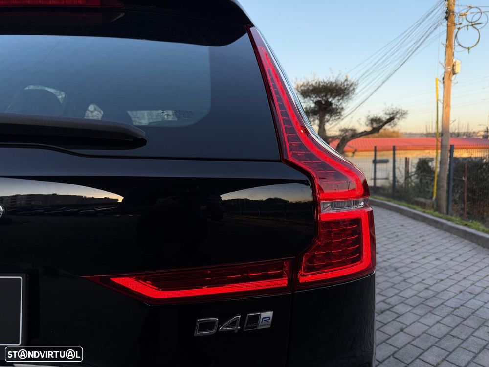 Volvo XC 60 2.0 D4 R-Design Geartronic - 14