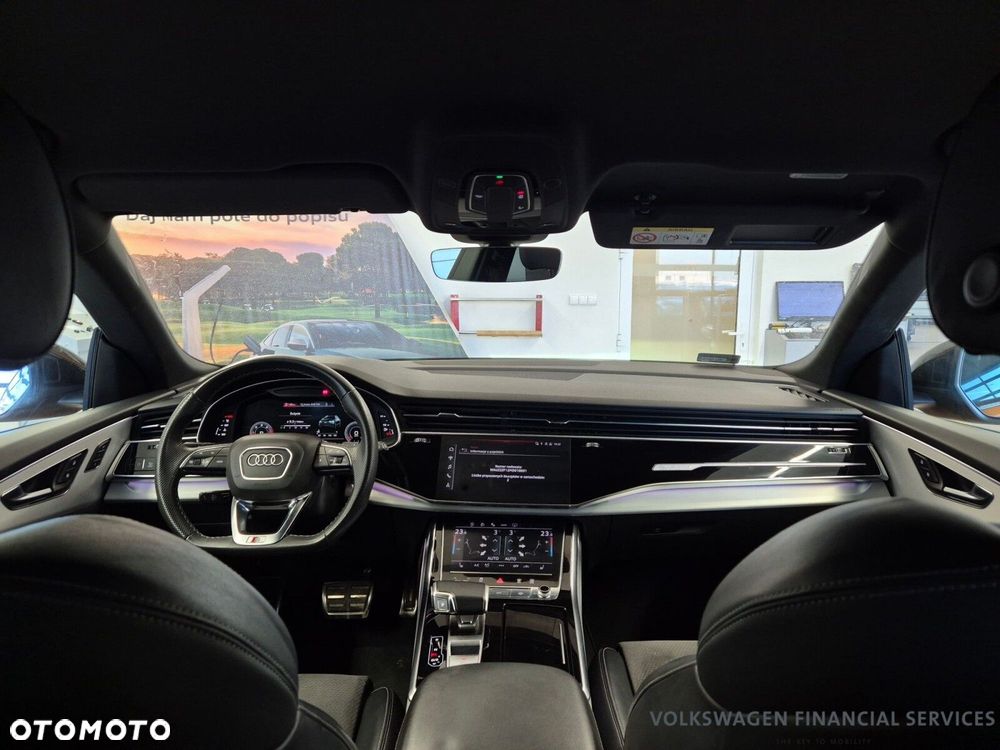 Audi Q8 - 10