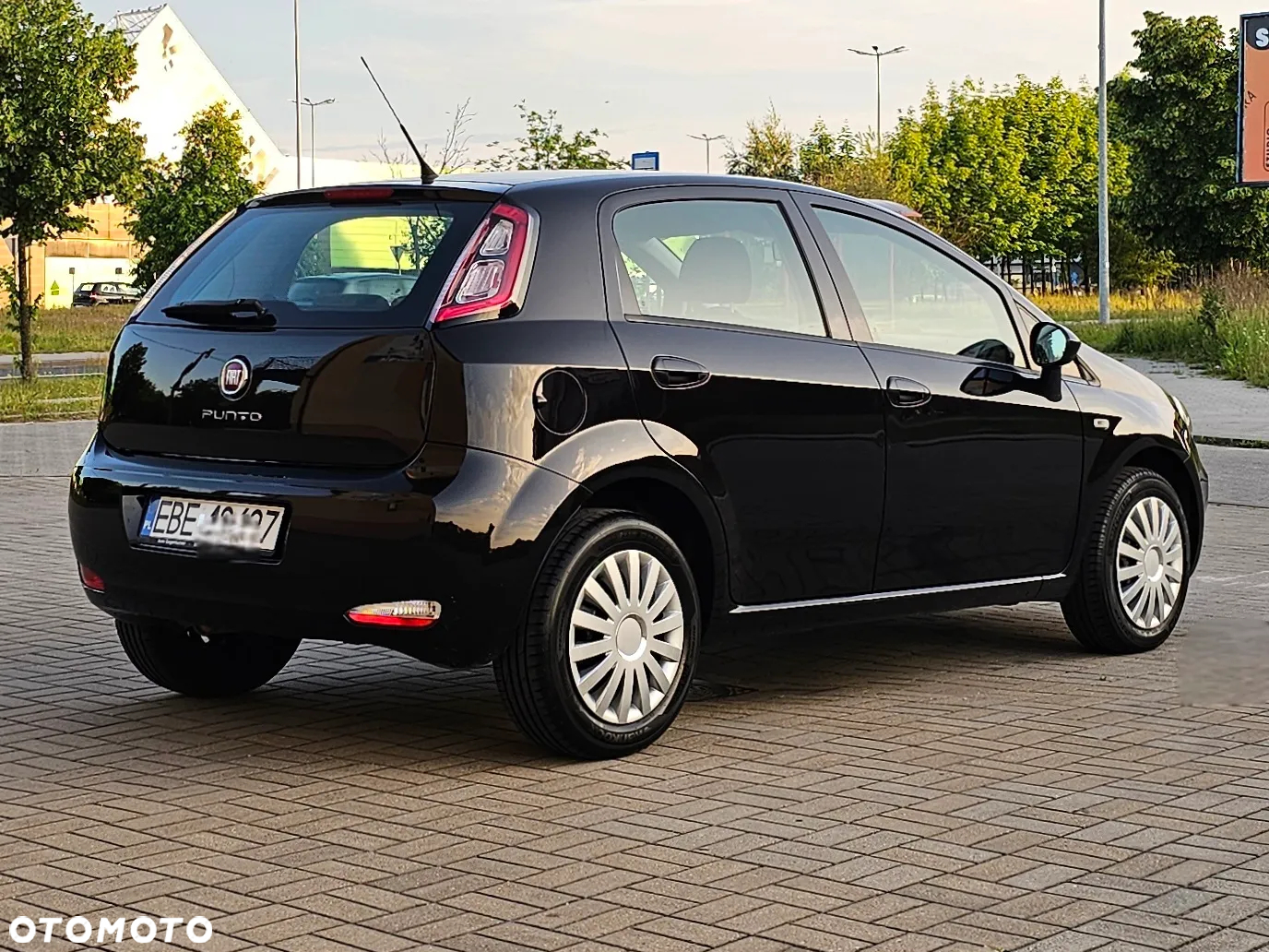 Fiat Punto 2012 1.4 8V Estiva Blue&Me Euro5 - 4