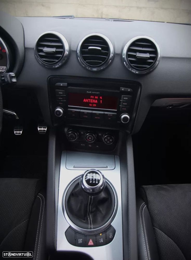 Audi TT Coupé 2.0 TDI quattro - 17