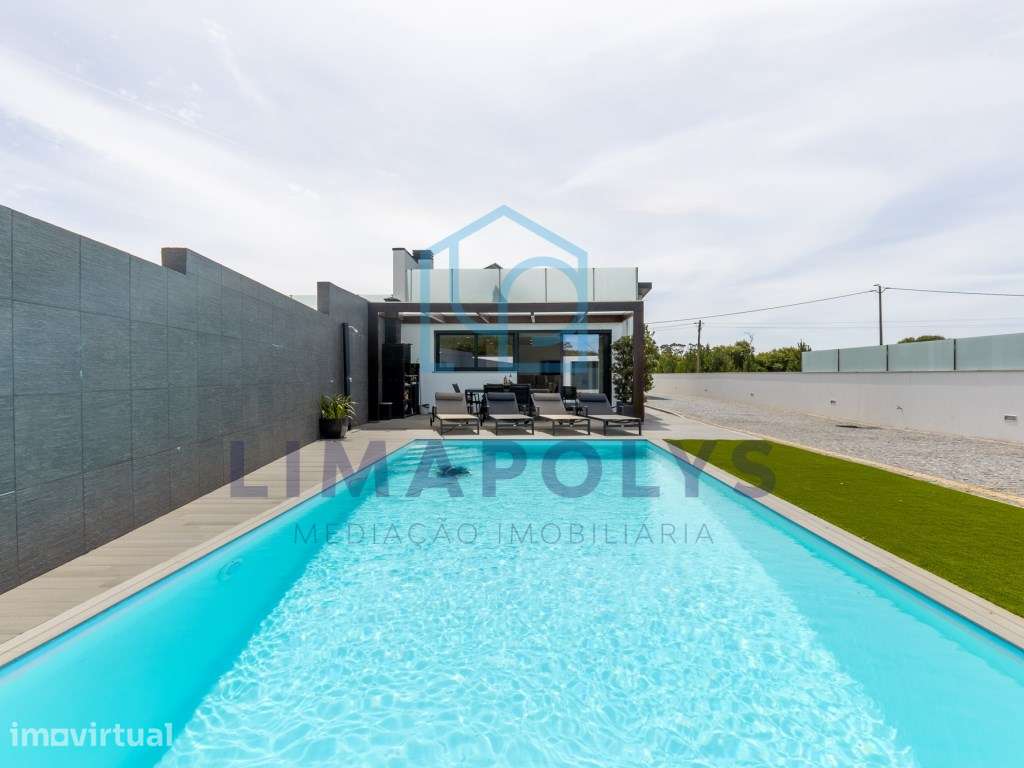Moradia de Luxo a 400m da Praia - Grande imagem: 5/36