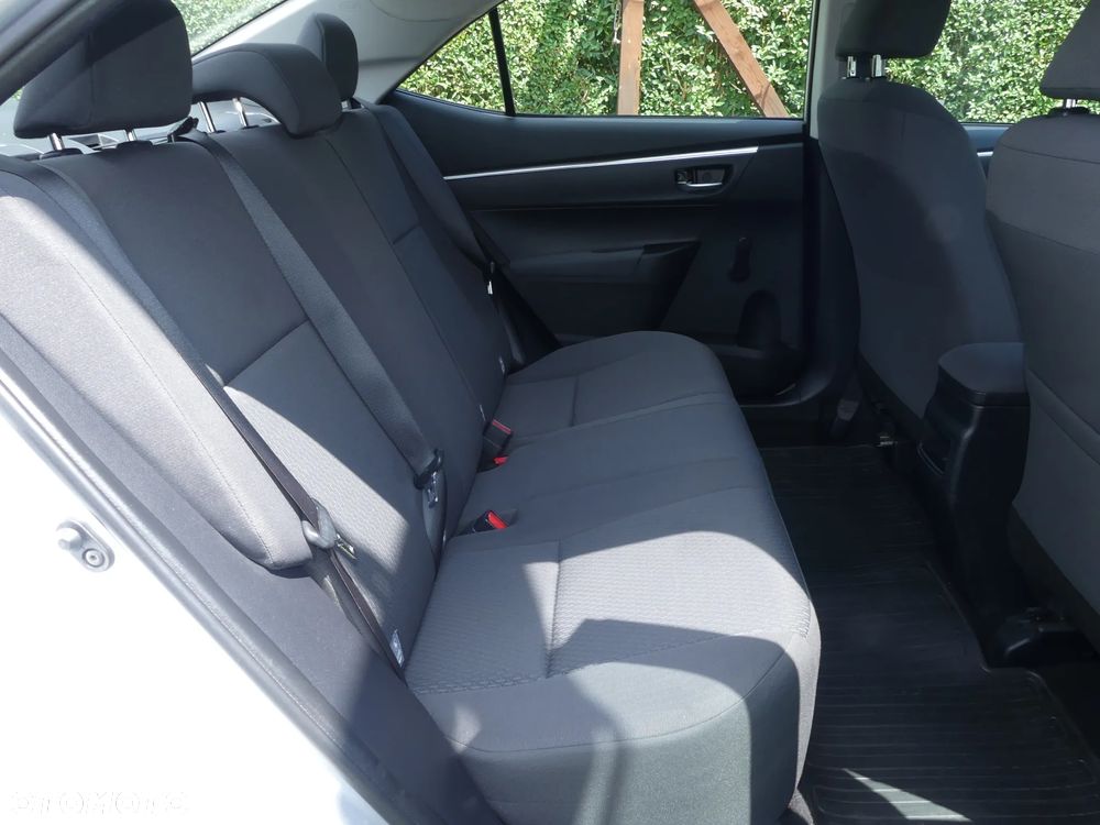 Toyota Corolla 1.33 Comfort - 26