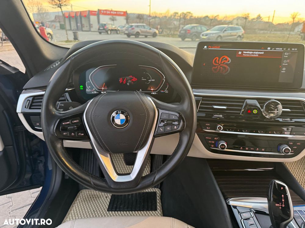 BMW Seria 5 518d AT MHEV - 11