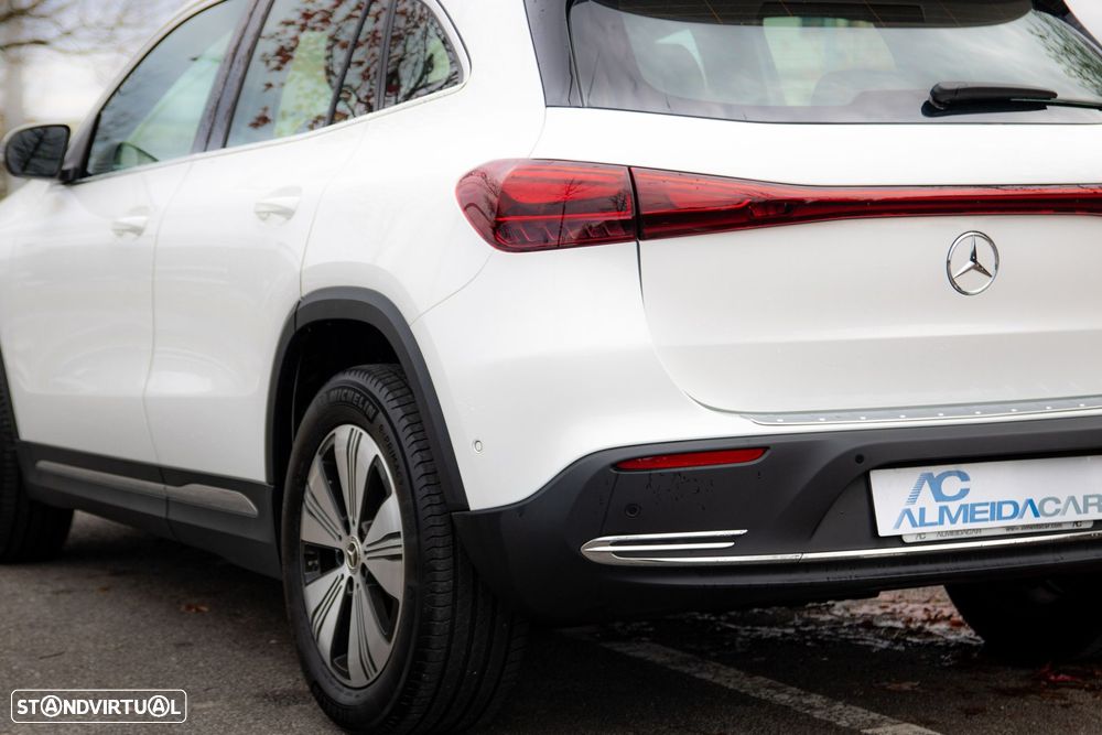 Mercedes-Benz EQA 300 4Matic Progressive - 17