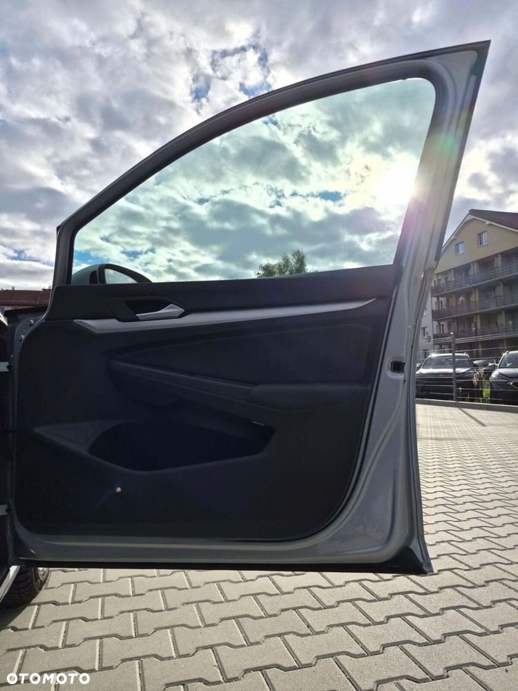 Volkswagen Golf Variant - 30
