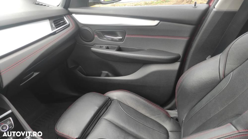 BMW Seria 2 218d Sport Line - 26