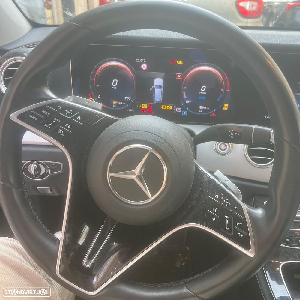 Mercedes-Benz E 300 de 4Matic 9G-TRONIC Avantgarde - 18