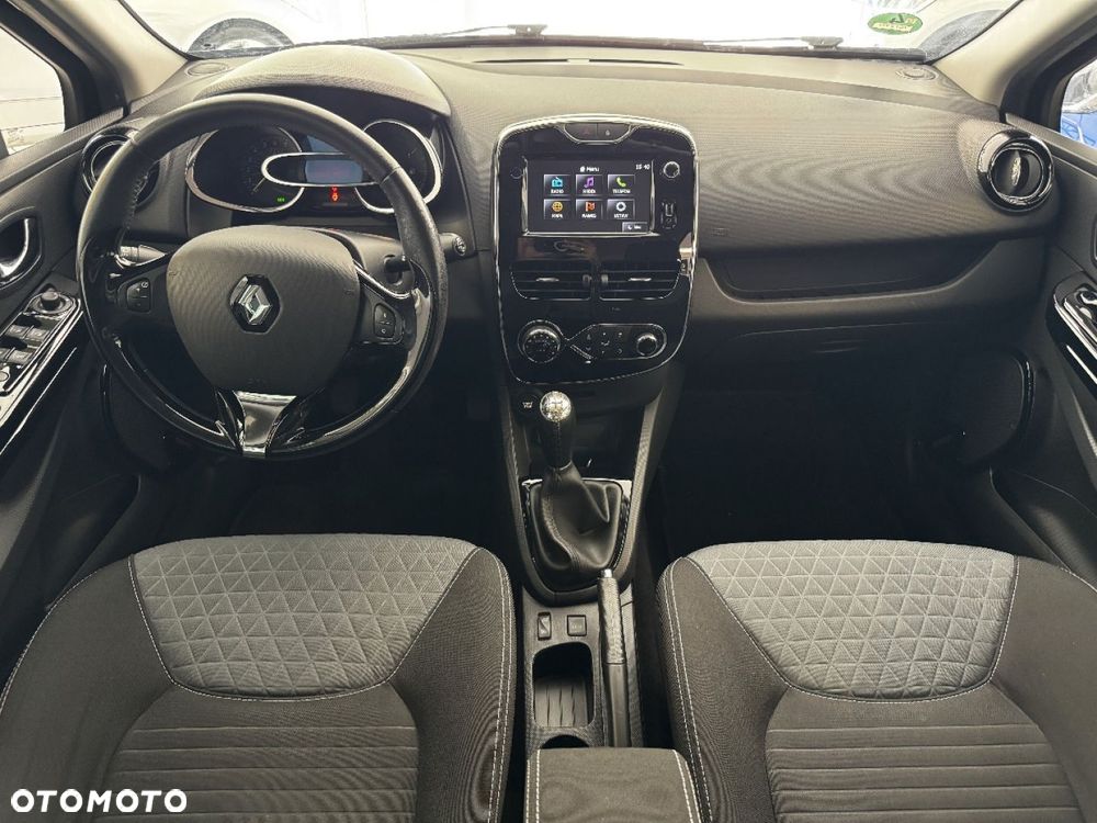 Renault Clio - 6