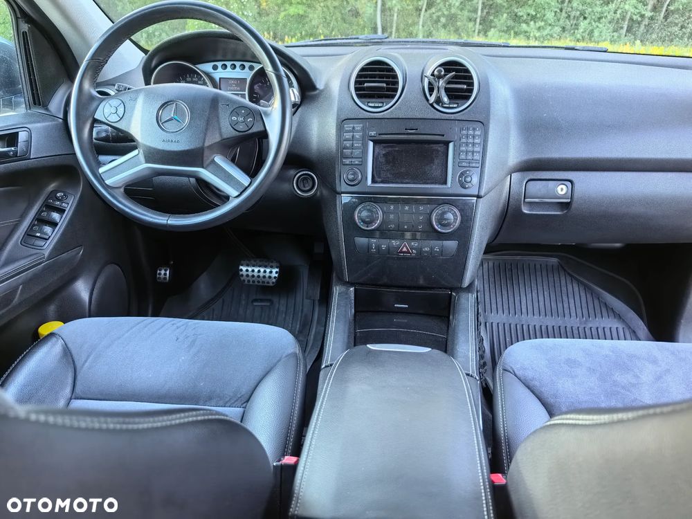 Mercedes-Benz ML - 17