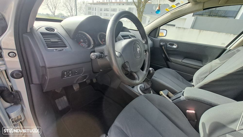 Renault Mégane 1.5 dCi Confort - 13