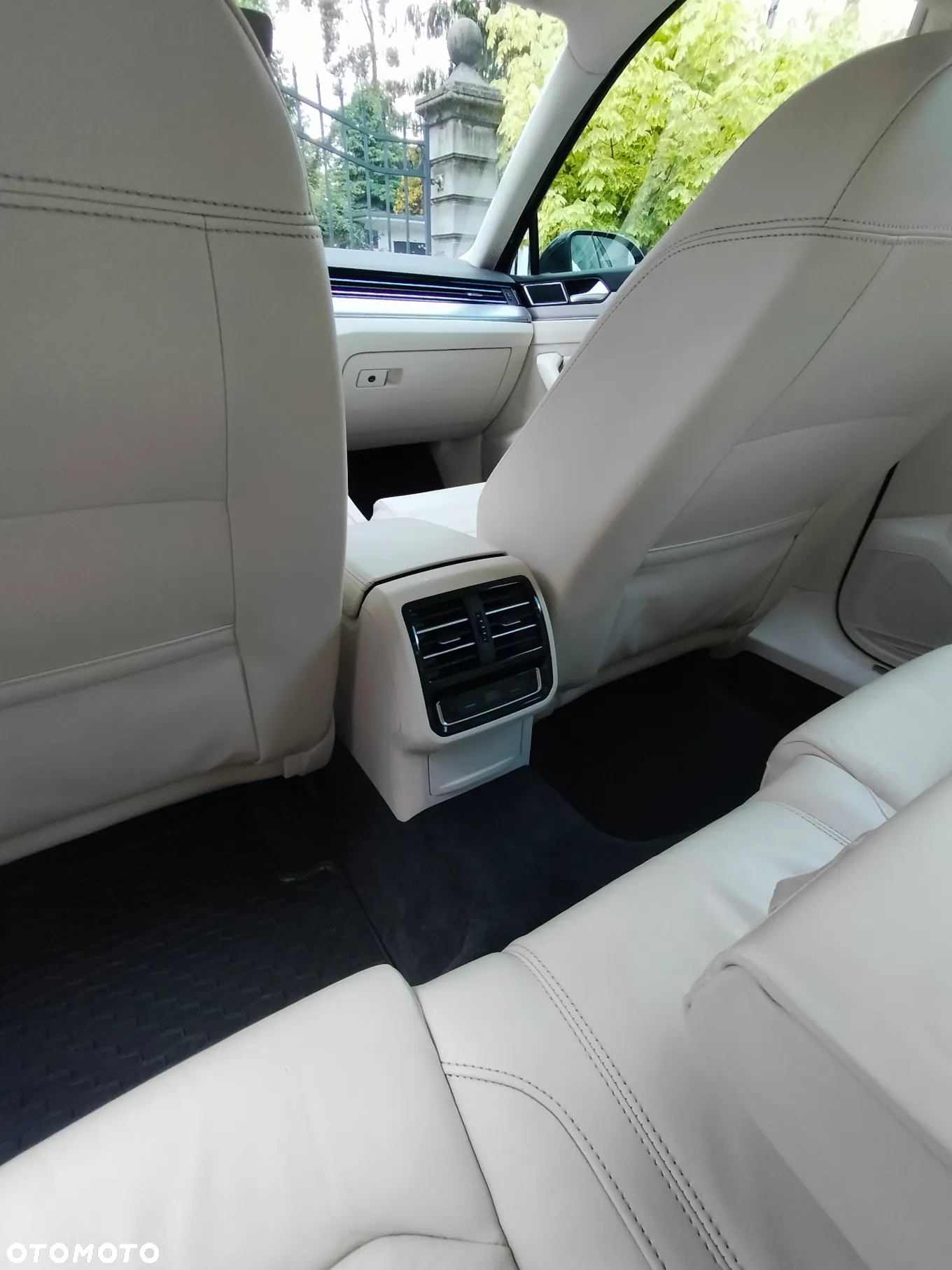 Volkswagen Passat 2.0 TSI BMT Highline DSG - 27