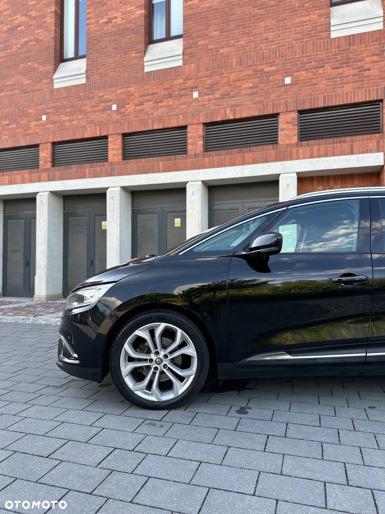 Renault Grand Scenic - 19