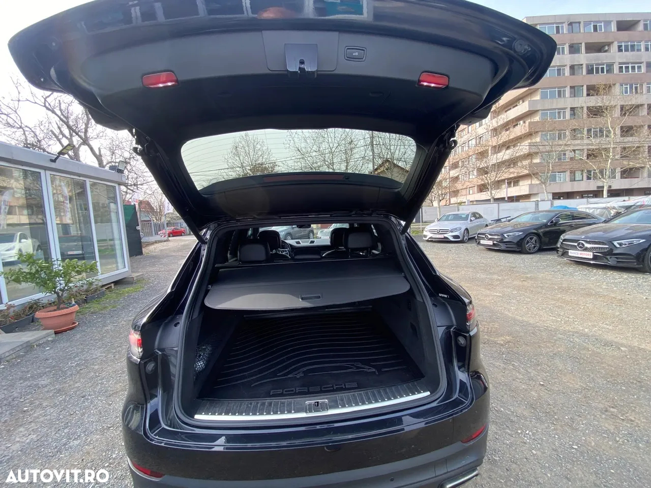Porsche Cayenne Tiptronic S - 9