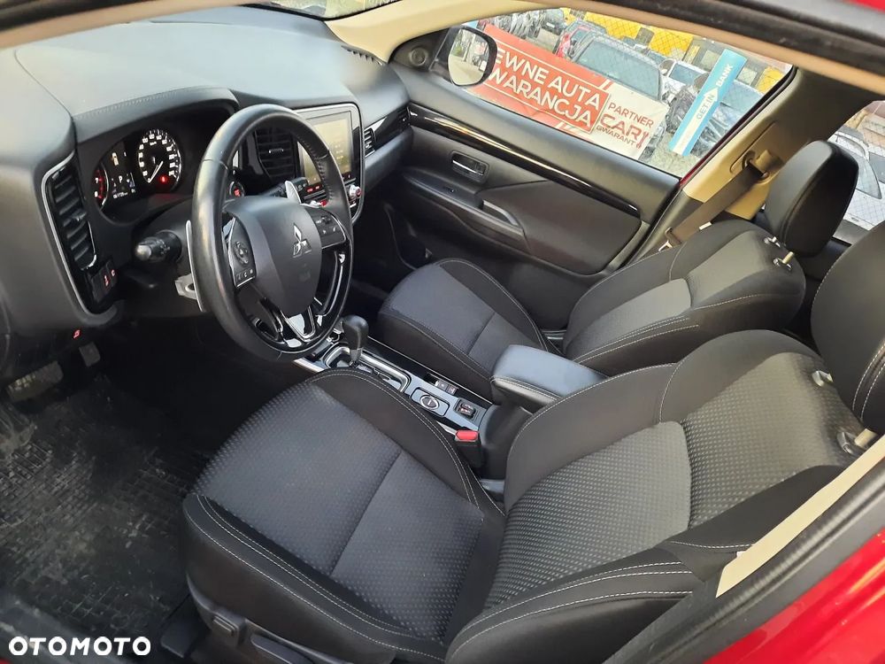 Mitsubishi Outlander 2.0 Intense Comfort 4WD CVT - 16