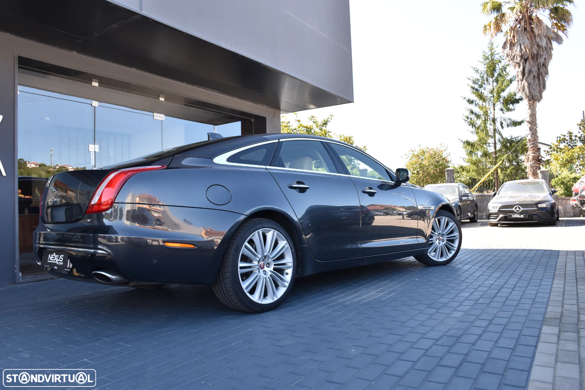 Jaguar XJ 3.0 D V6 Portfolio - 4
