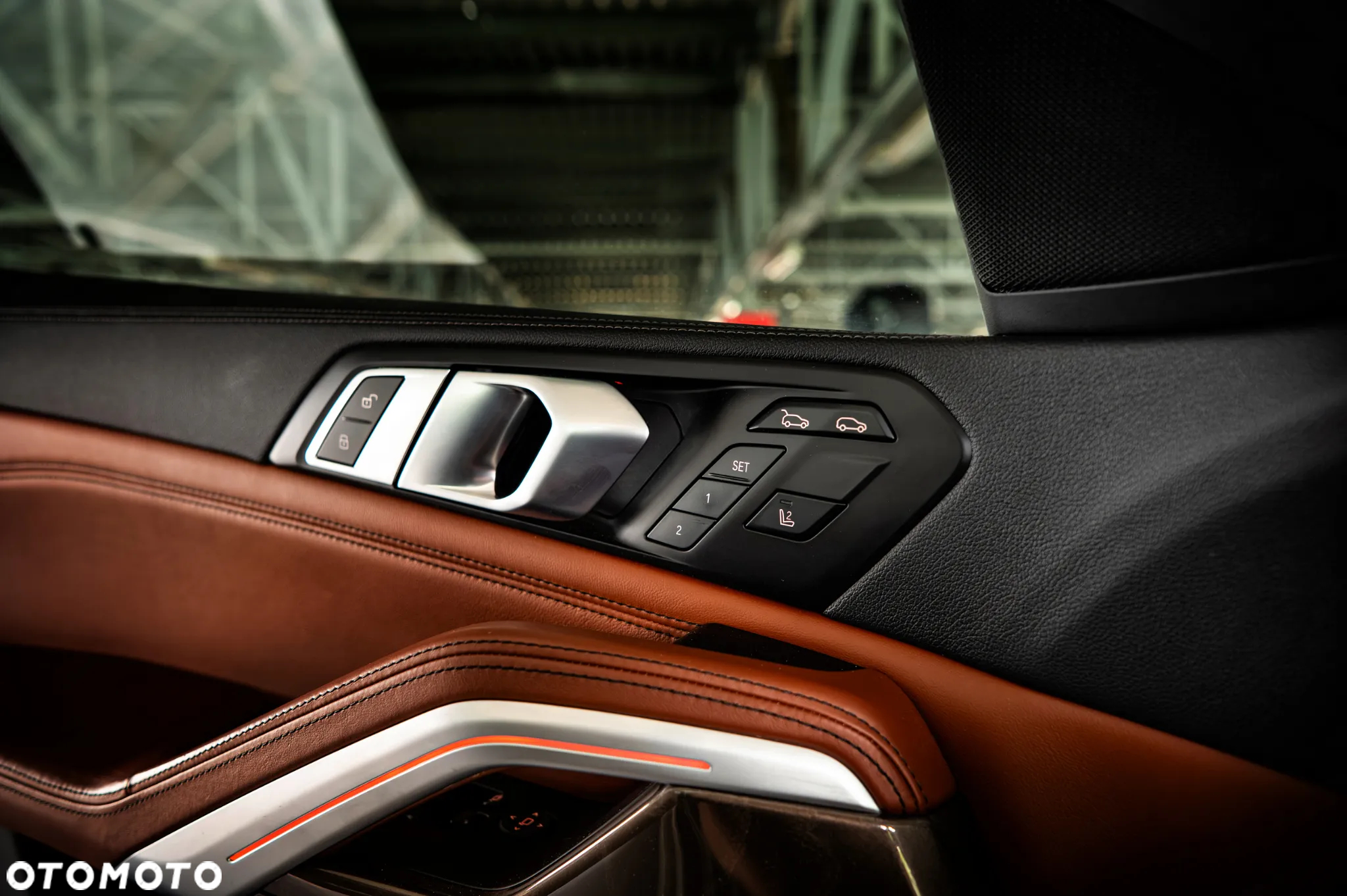 BMW X6 xDrive40i - 26