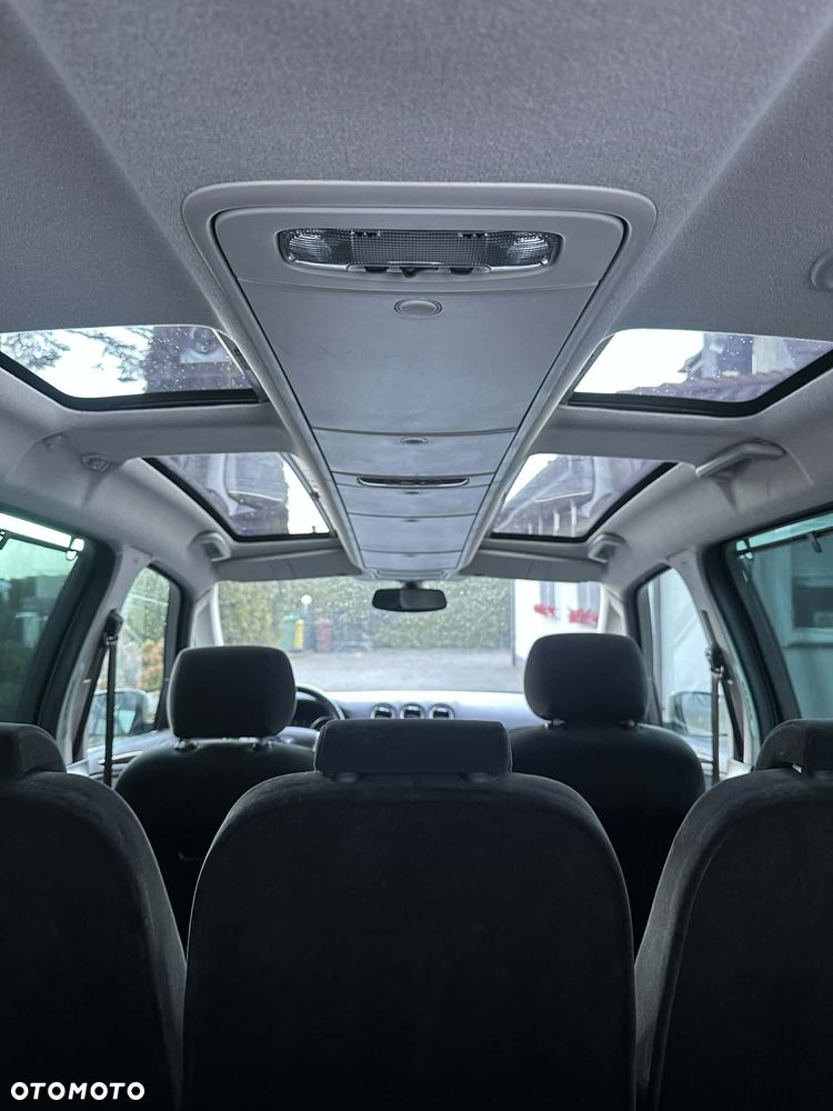 Ford Galaxy 2.0 Viva Titanium - 29