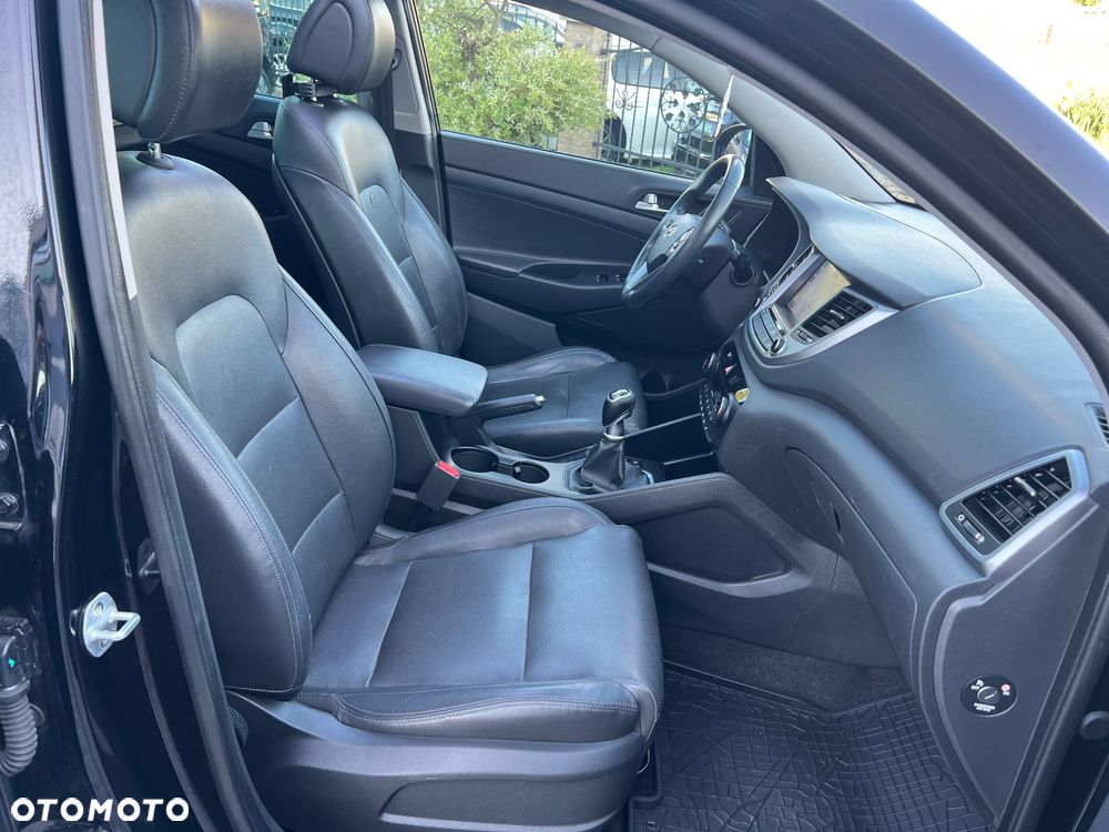 Hyundai Tucson blue 1.7 CRDi 2WD Style - 27