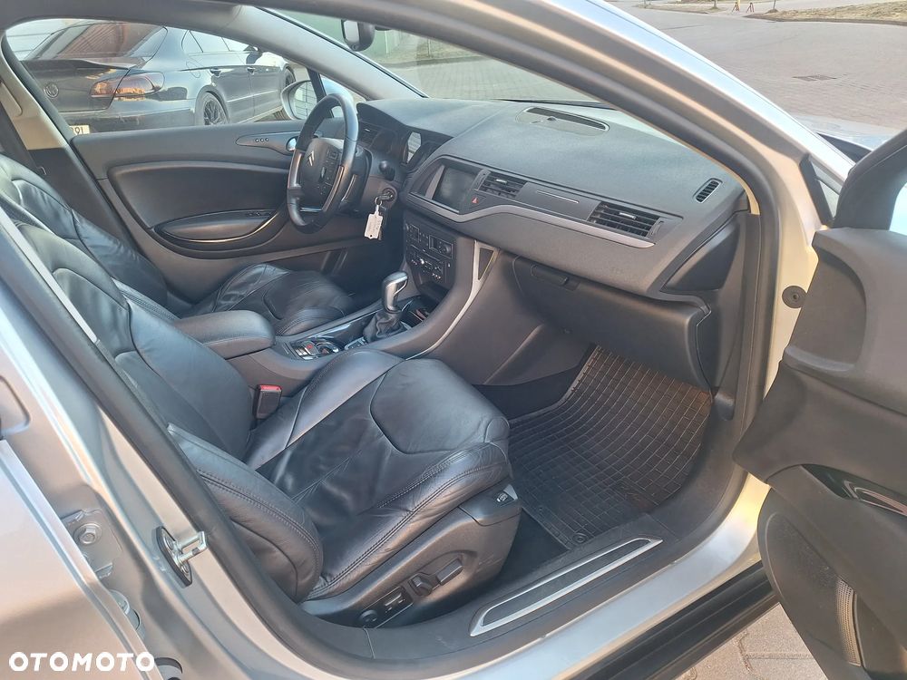 Citroën C5 3.0 HDi V6 Exclusive - 8