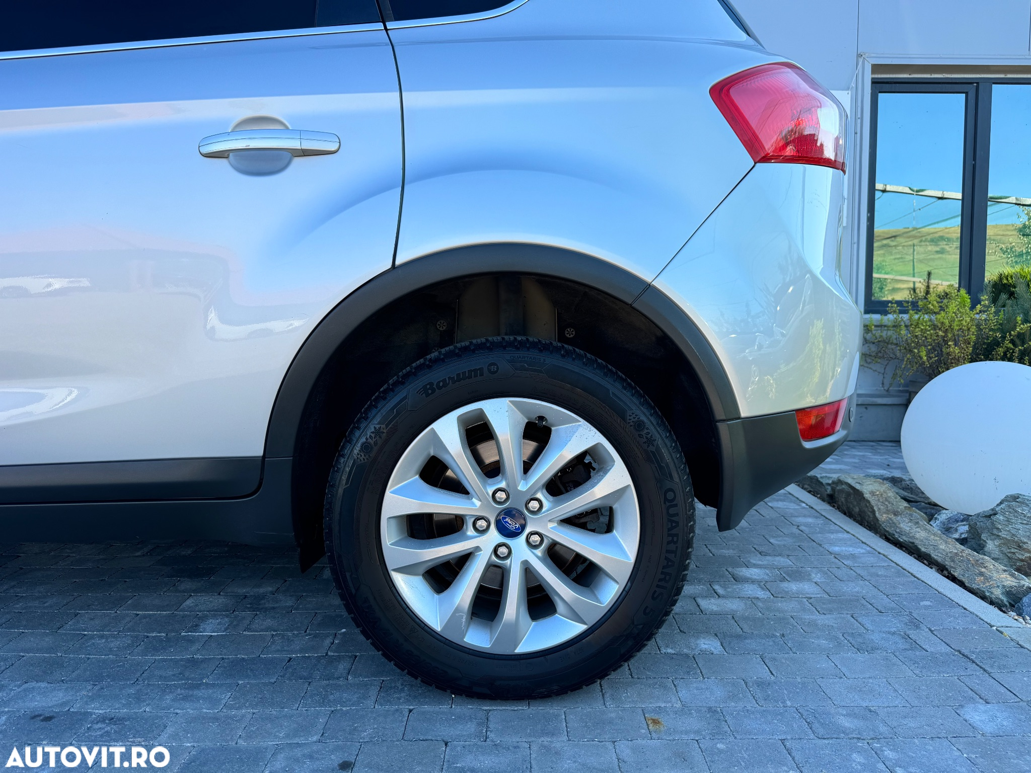Ford Kuga 2.0 TDCi 4x4 Aut. Titanium - 32