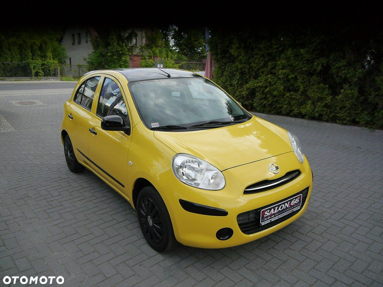 Nissan Micra 1.2 30 Jahre Edition - 4