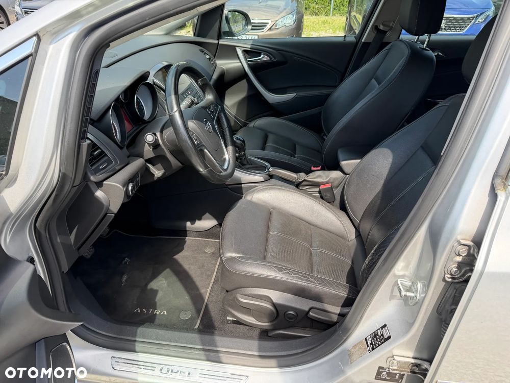 Opel Astra 1.4 Turbo Innovation - 27