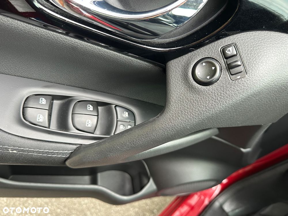 Nissan Qashqai - 22