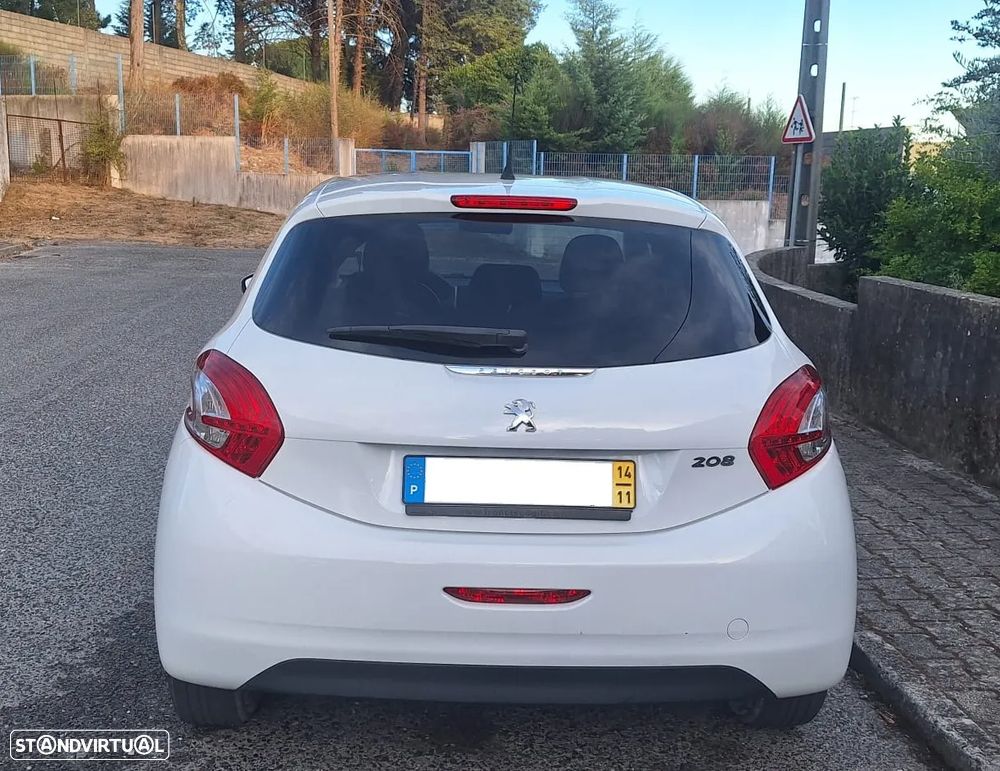 Peugeot 208 - 2