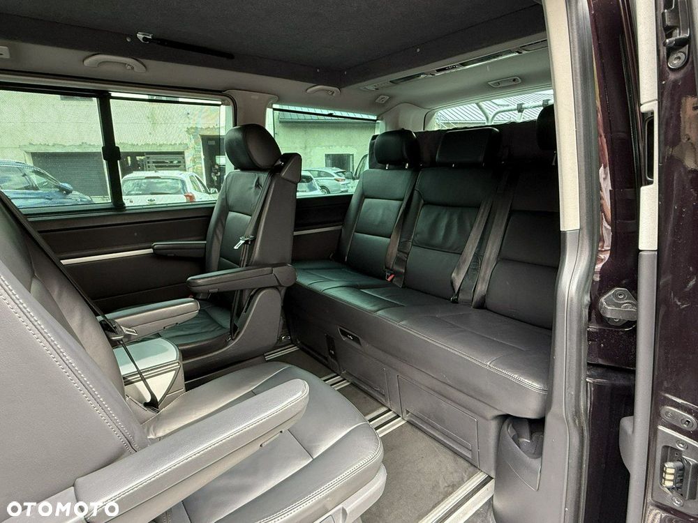 Volkswagen Multivan - 15