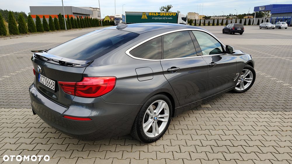 BMW 3GT 320i Sport Line - 38