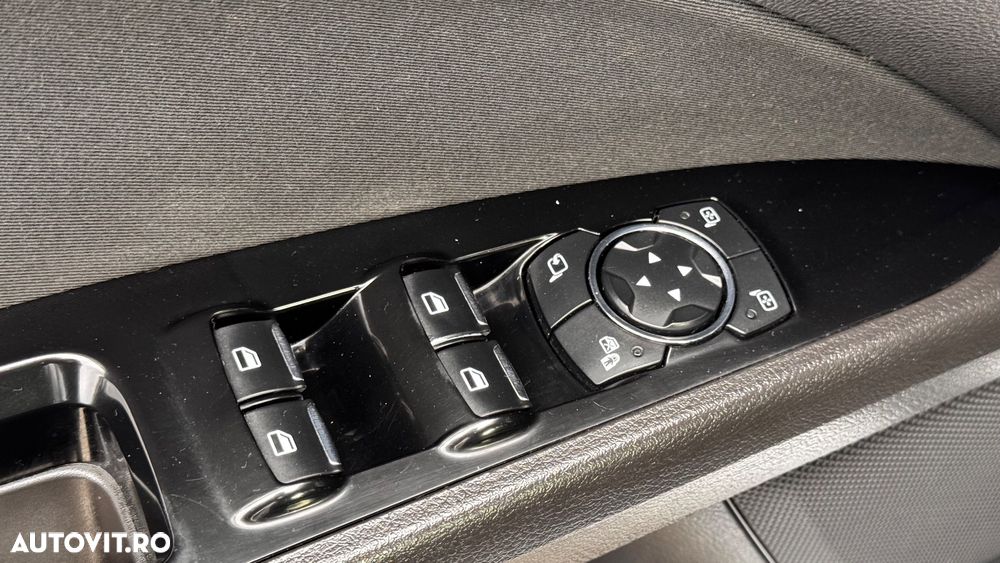 Ford Mondeo - 11