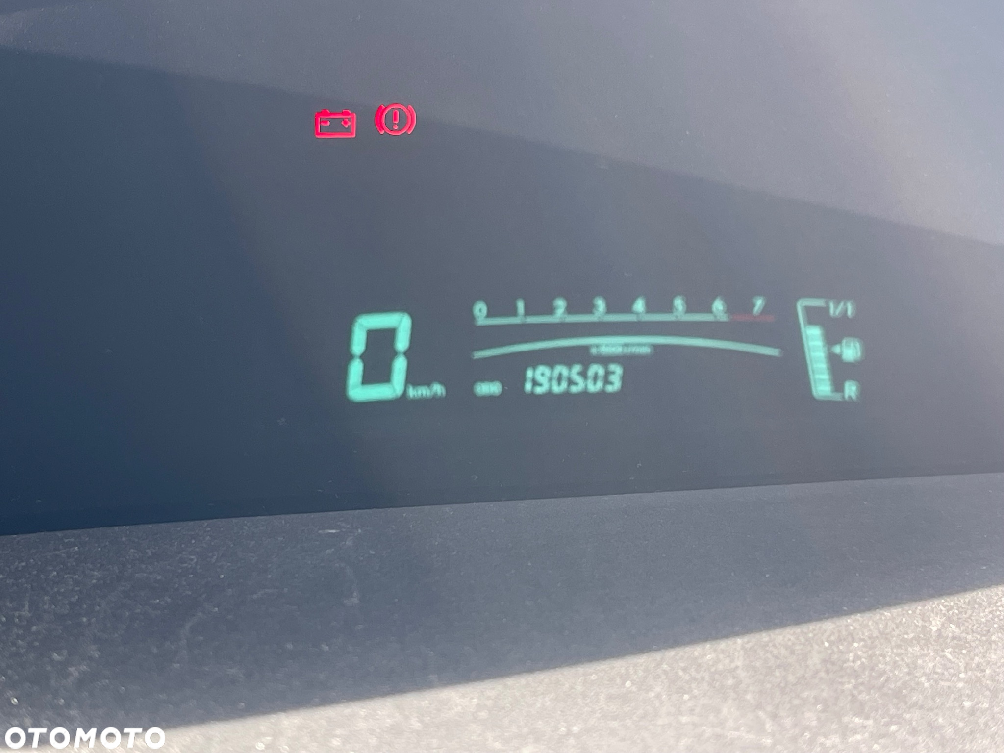 Toyota Yaris 1.3 Luna - 4