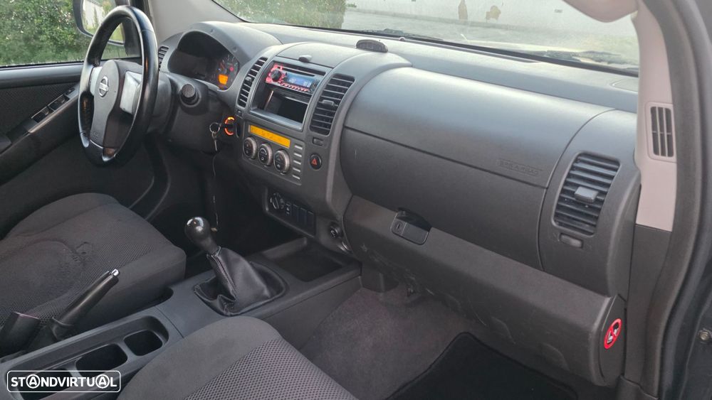 Nissan Navara 2.5 dCi CD SE Comf+C-C. - 12