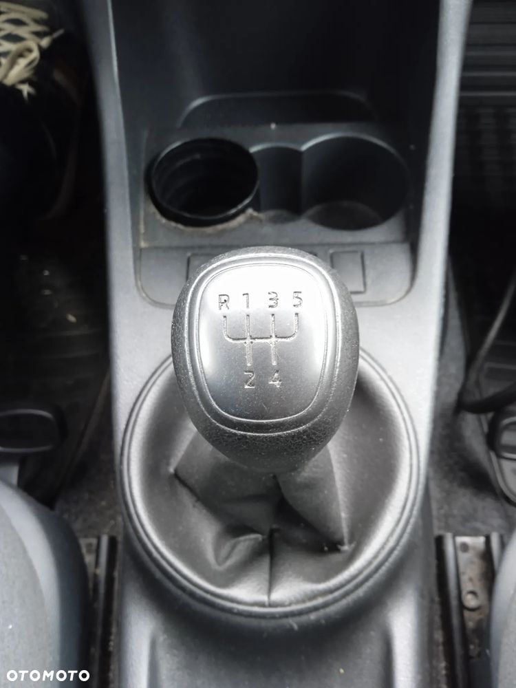Škoda Fabia - 14
