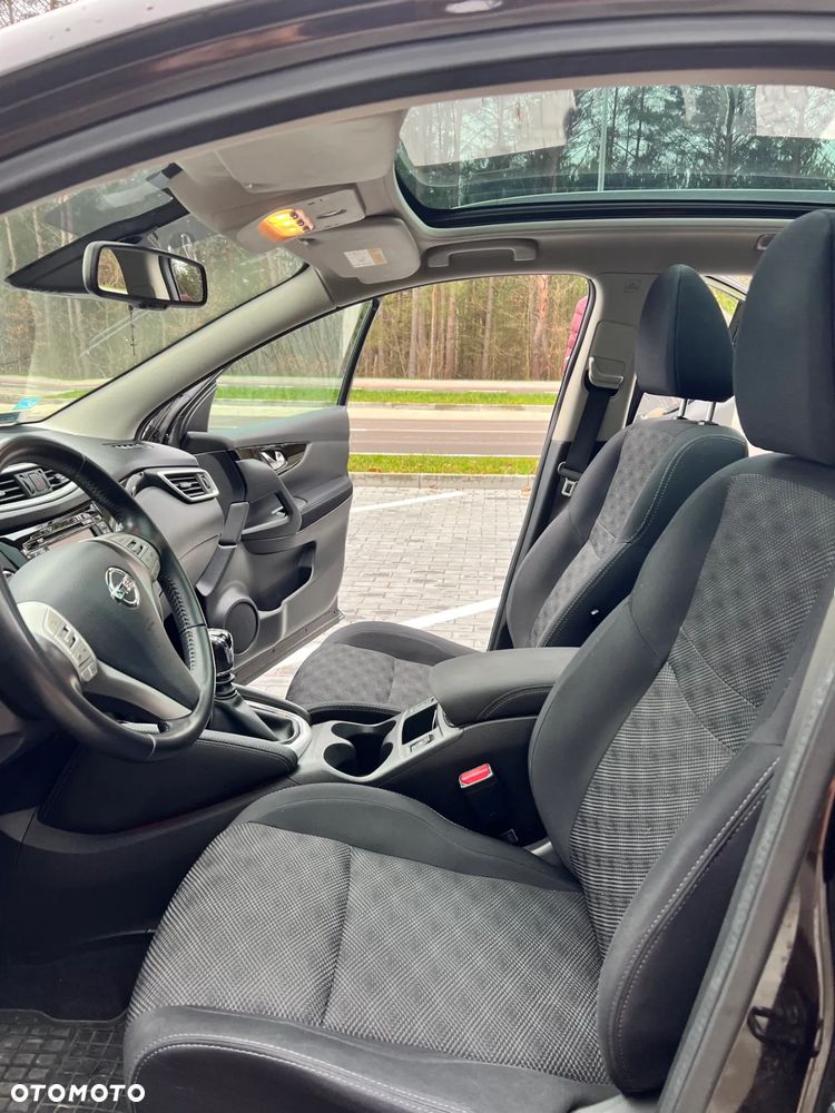 Nissan Qashqai 1.6 DIG-T N-Connecta - 11