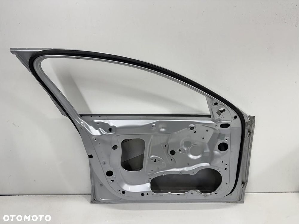Przednie lewe drzwi Audi a6 c7 4G0831051 - 4