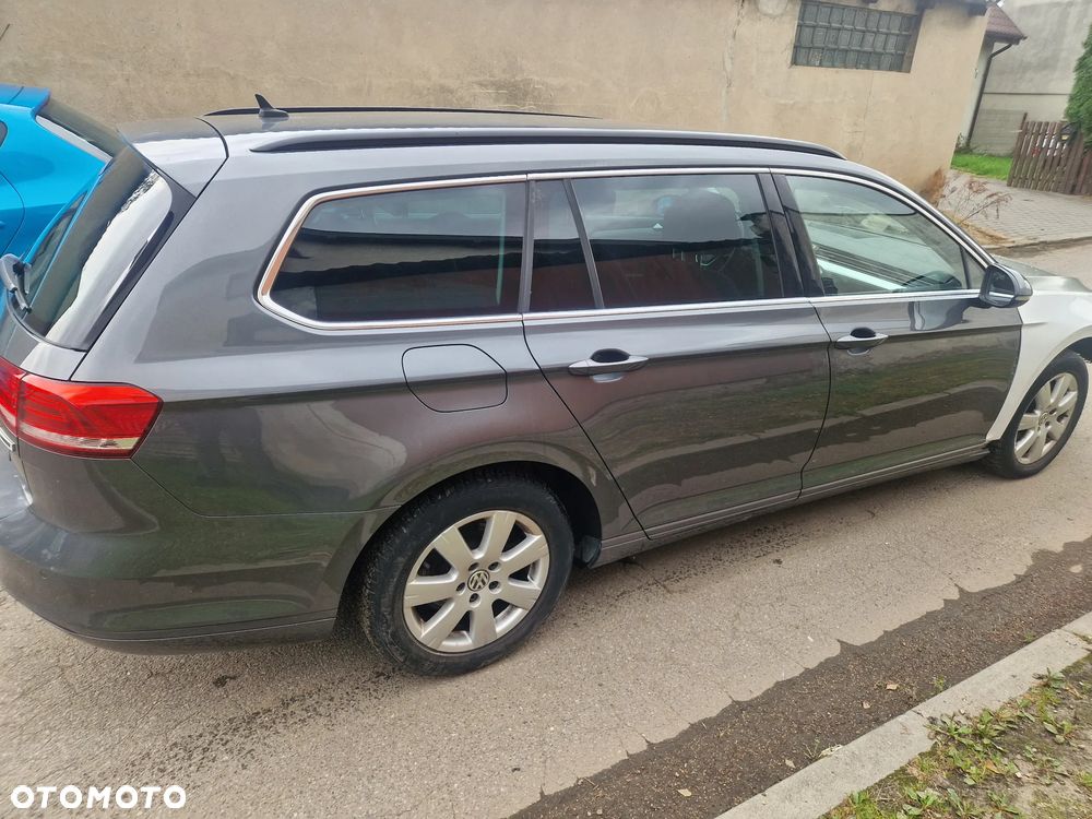 Volkswagen Passat Variant 2.0 TDI DSG (BlueMotion Technology) Comfortline - 3