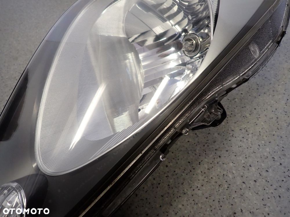 HONDA JAZZ III 08-11 REFLEKTOR LAMPA PRZEDNIA PRAWA EUROPA - 6