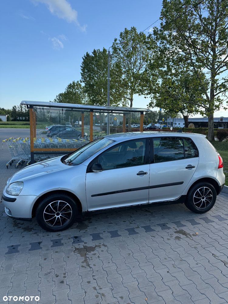 Volkswagen Golf V 1.9 TDI Trendline - 6