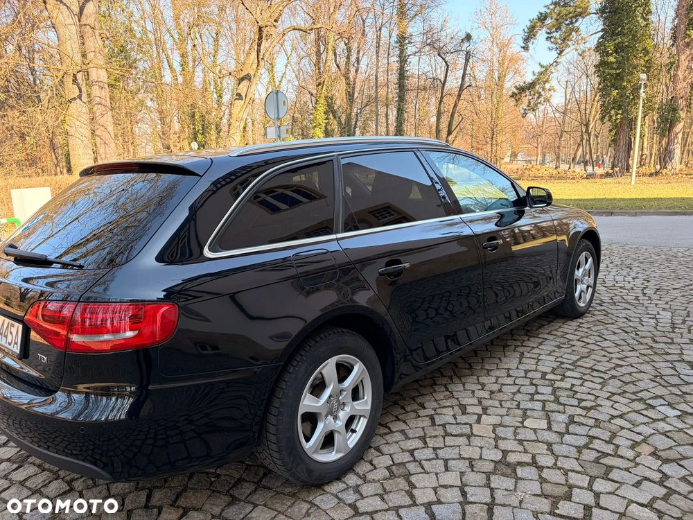 Audi A4 Avant - 9