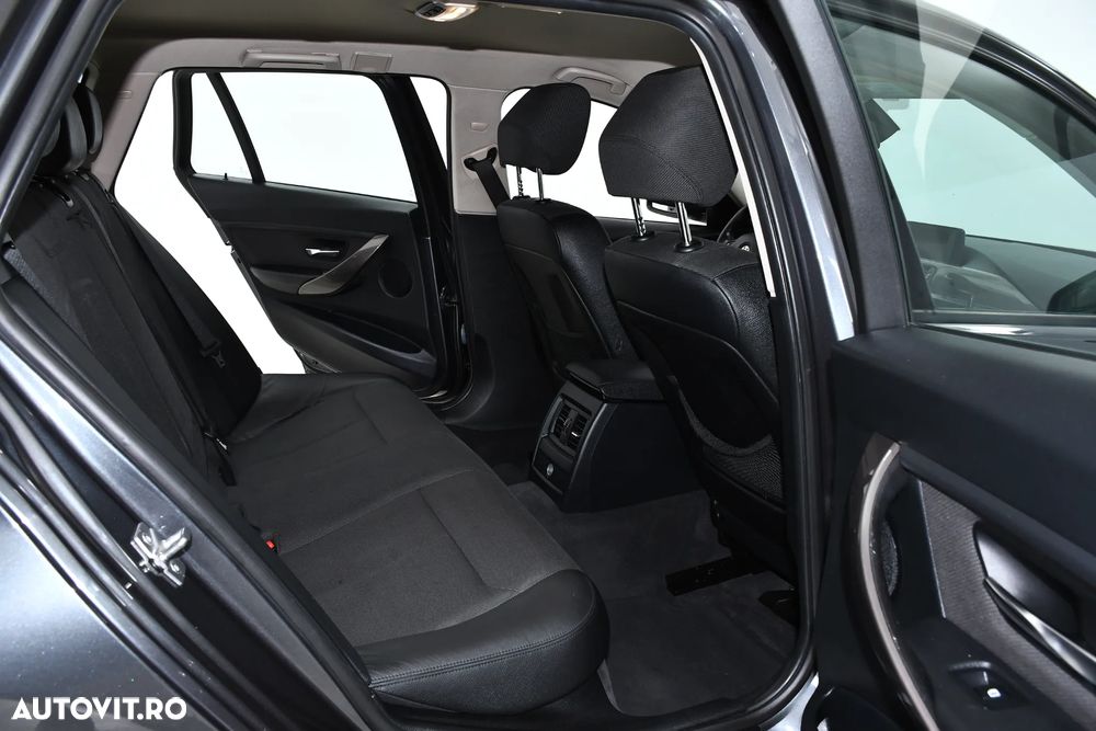 BMW Seria 3 320d Touring xDrive Aut. Modern Line - 15