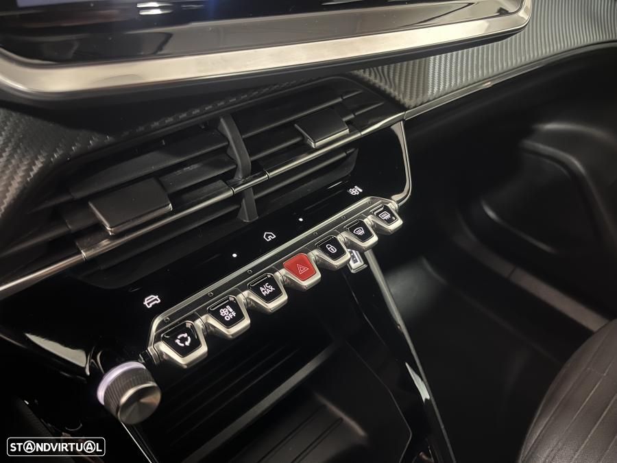 Peugeot 2008 1.2 PureTech Style - 17