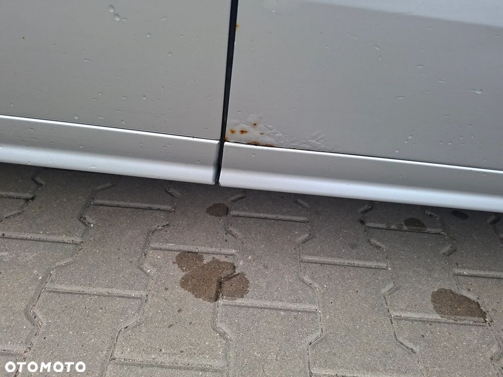 Volkswagen Sharan 2.0 TDI Comfortline - 7