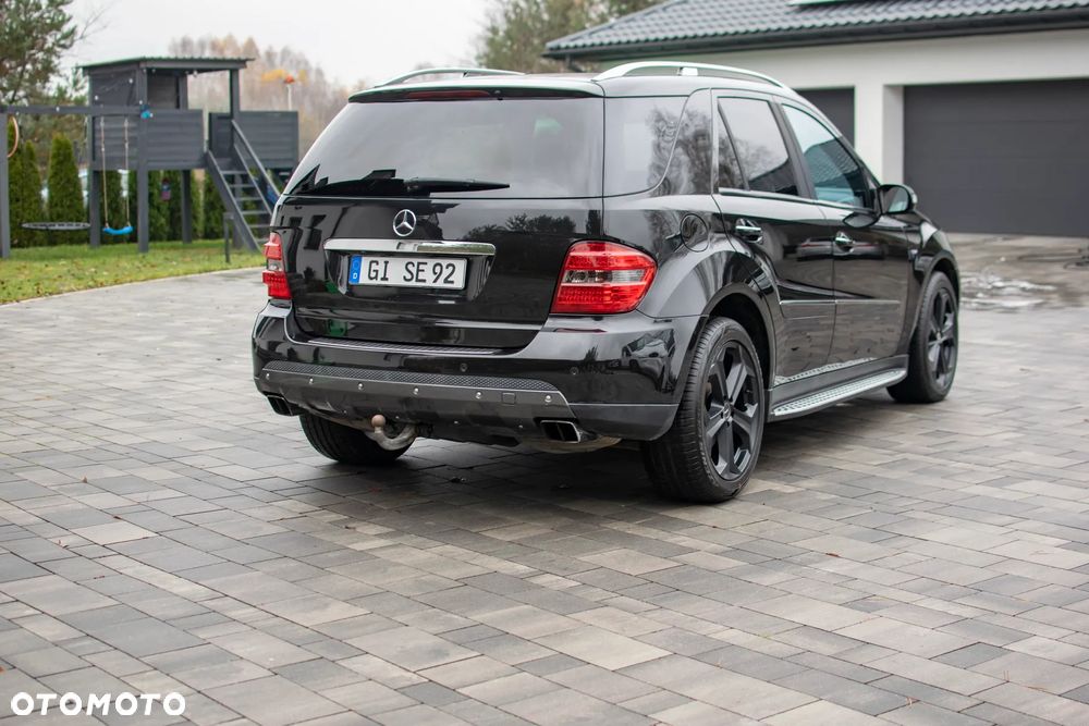 Mercedes-Benz ML - 16