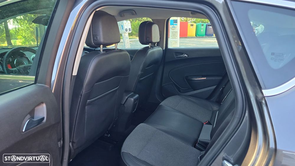 Opel Astra 1.7 CDTI Cosmo - 46